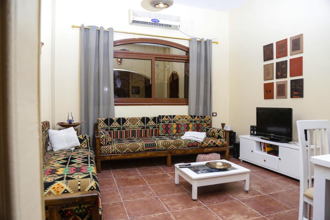 Habibi Nubian Guest House-Nubian Hospitality Асуан Екстериор снимка